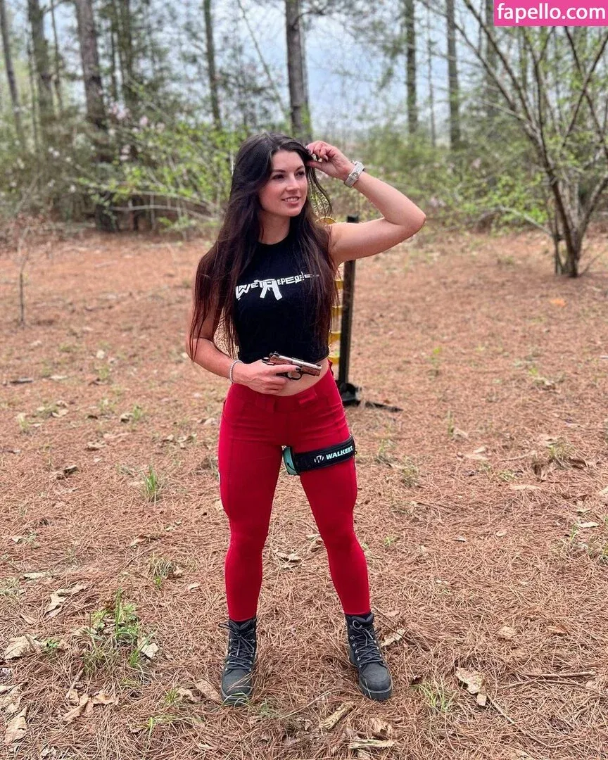 Hannah Barron Onlyfans Photo Gallery 