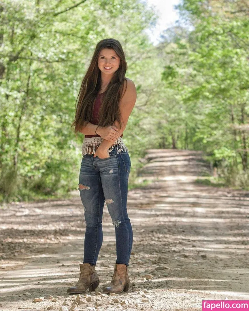 Hannah Barron Onlyfans Photo Gallery 