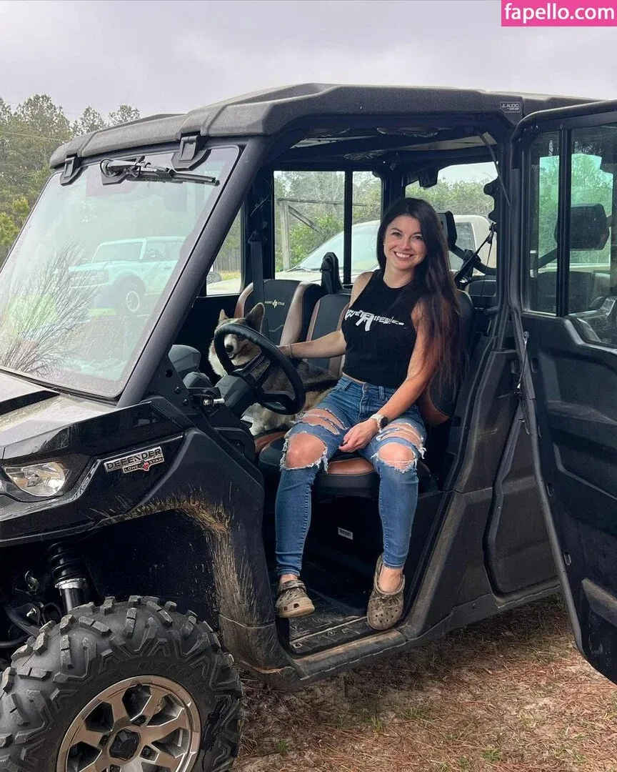 Hannah Barron Onlyfans Photo Gallery 