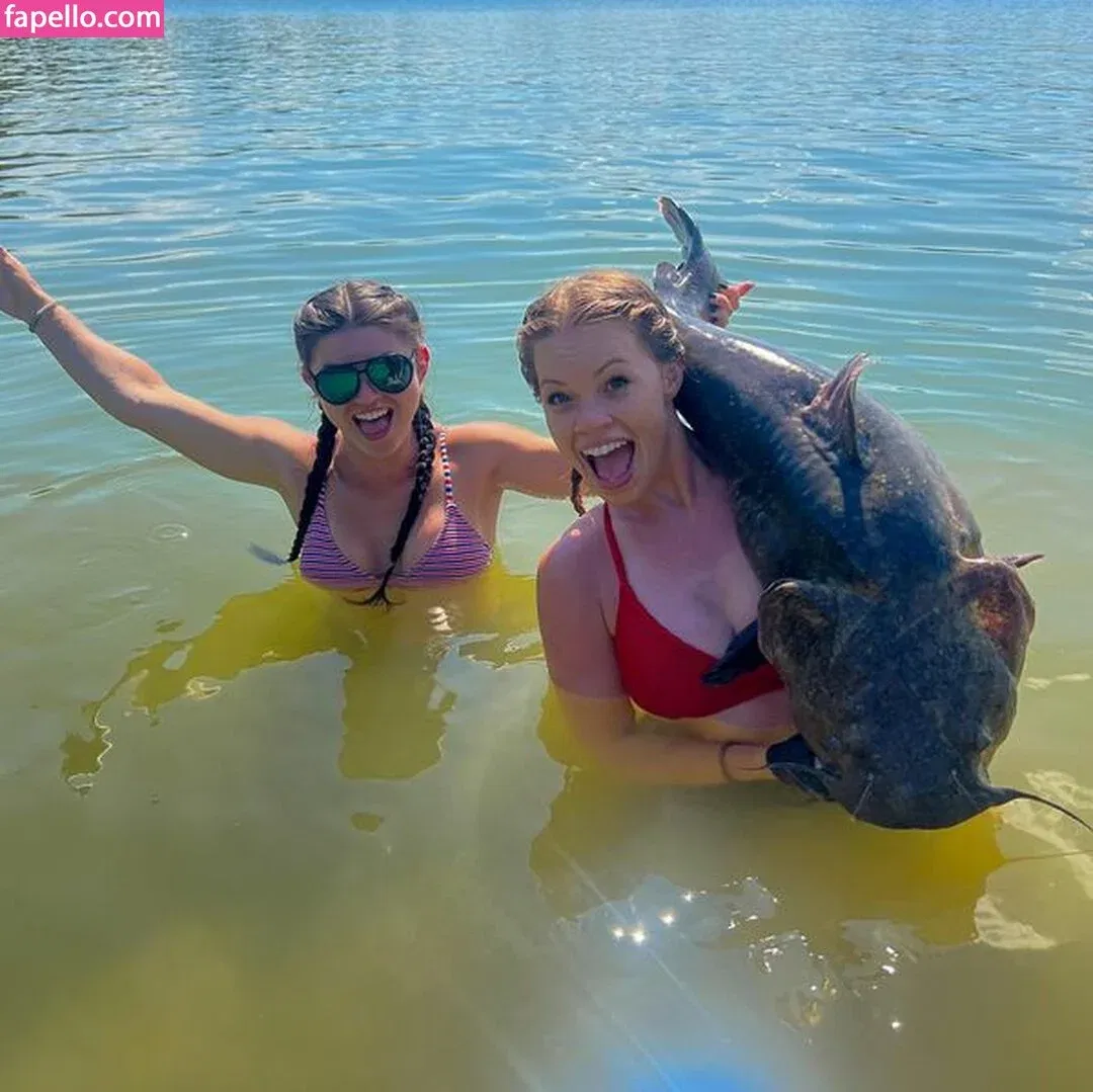 Hannah Barron Onlyfans Photo Gallery 