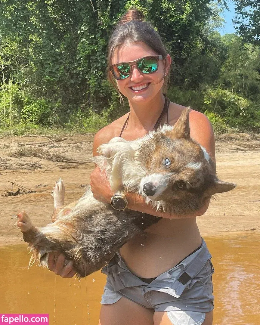 Hannah Barron Onlyfans Photo Gallery 