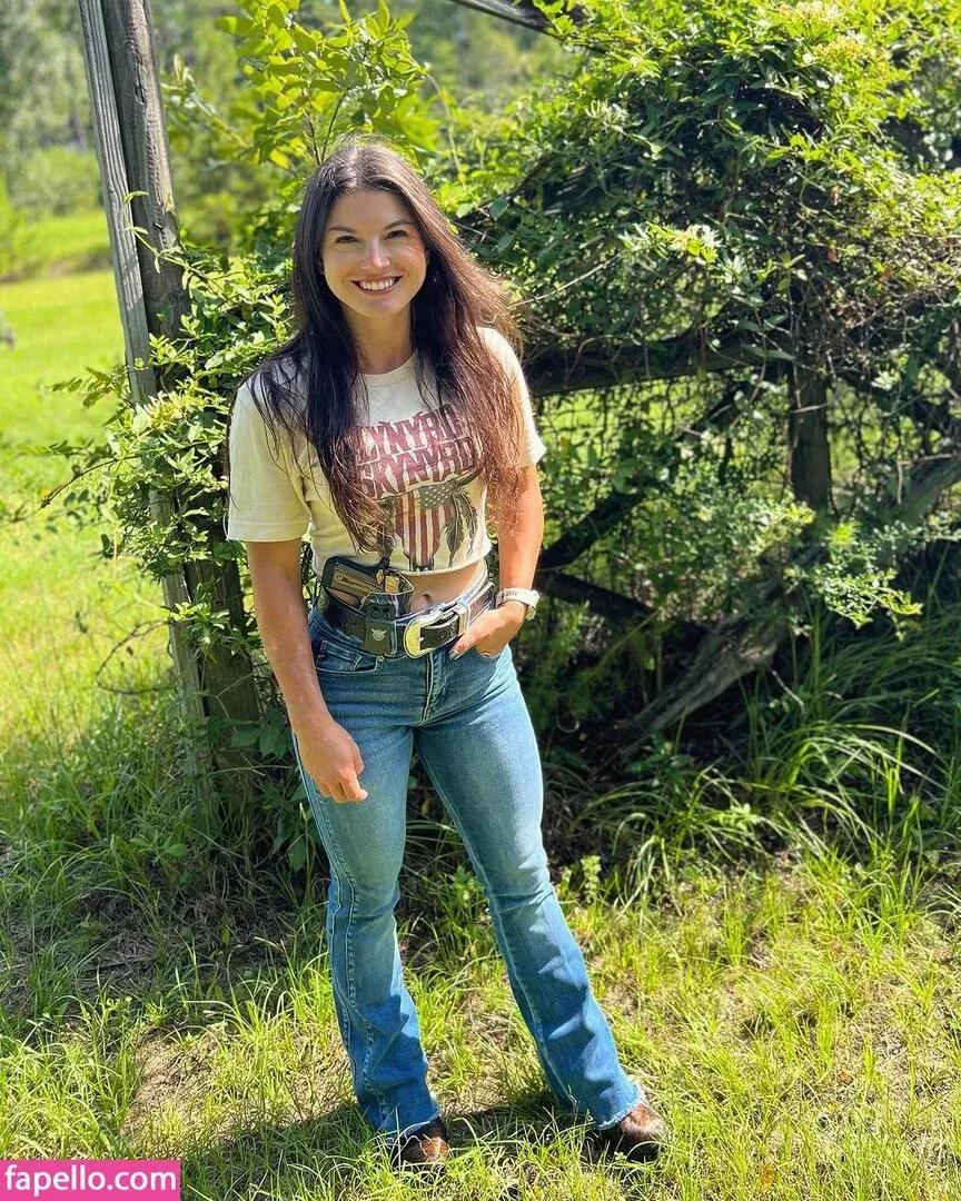 Hannah Barron Onlyfans Photo Gallery 