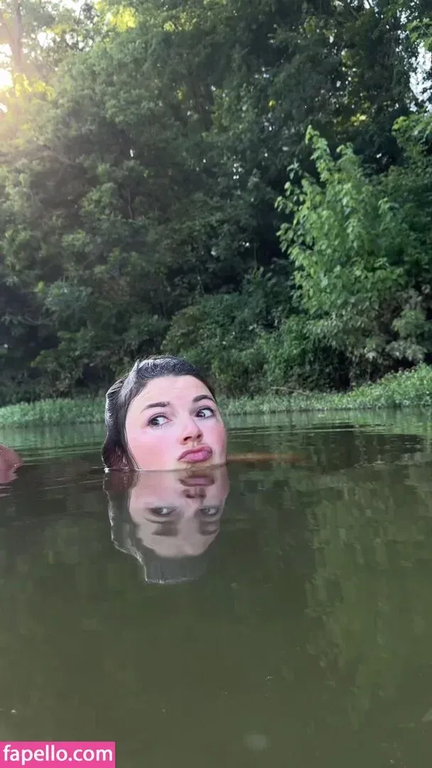 Hannah Barron Onlyfans Photo Gallery 