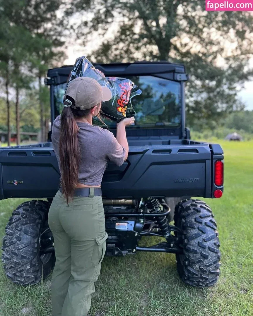 Hannah Barron Onlyfans Photo Gallery 