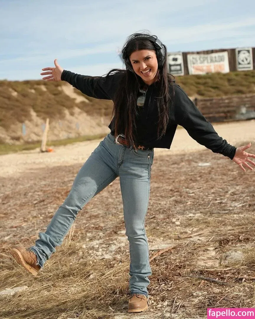 Hannah Barron Onlyfans Photo Gallery 