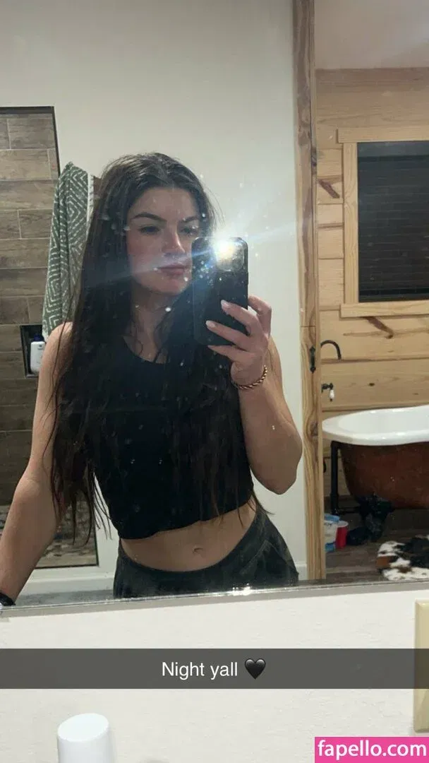 Hannah Barron Onlyfans Photo Gallery 