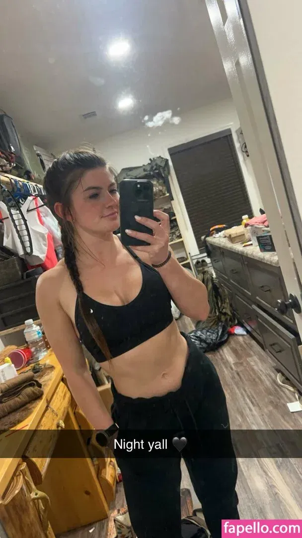 Hannah Barron Onlyfans Photo Gallery 