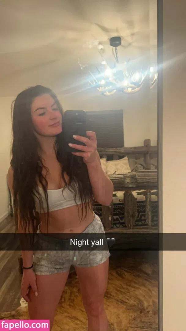 Hannah Barron Onlyfans Photo Gallery 