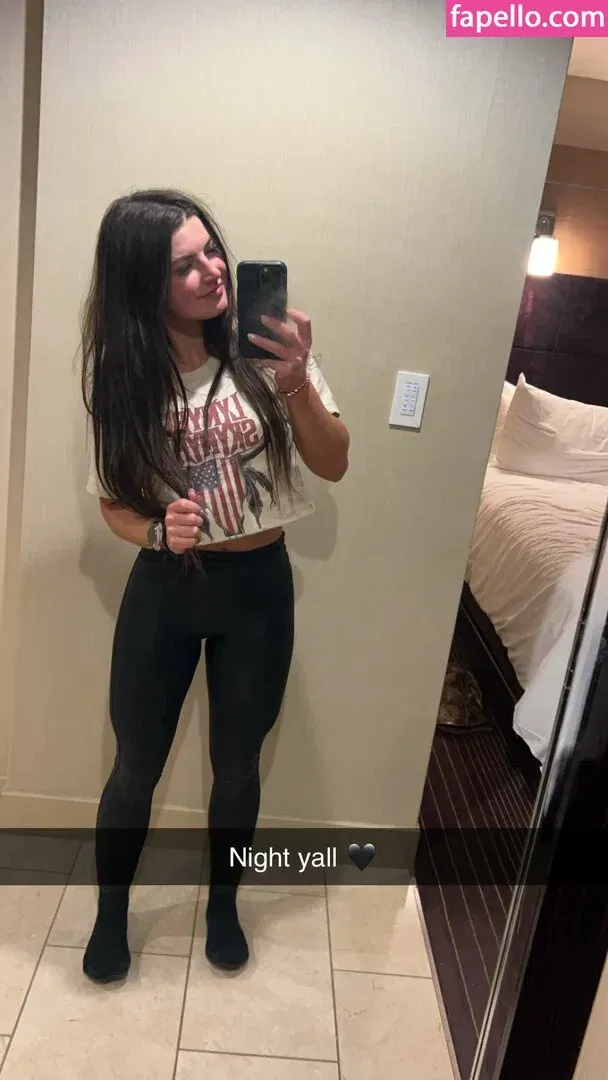 Hannah Barron Onlyfans Photo Gallery 