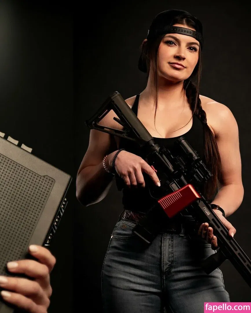 Hannah Barron Onlyfans Photo Gallery 