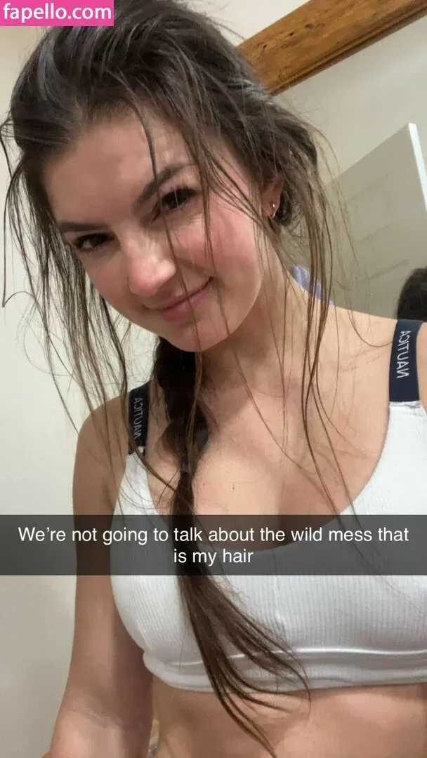 Hannah Barron Onlyfans Photo Gallery 