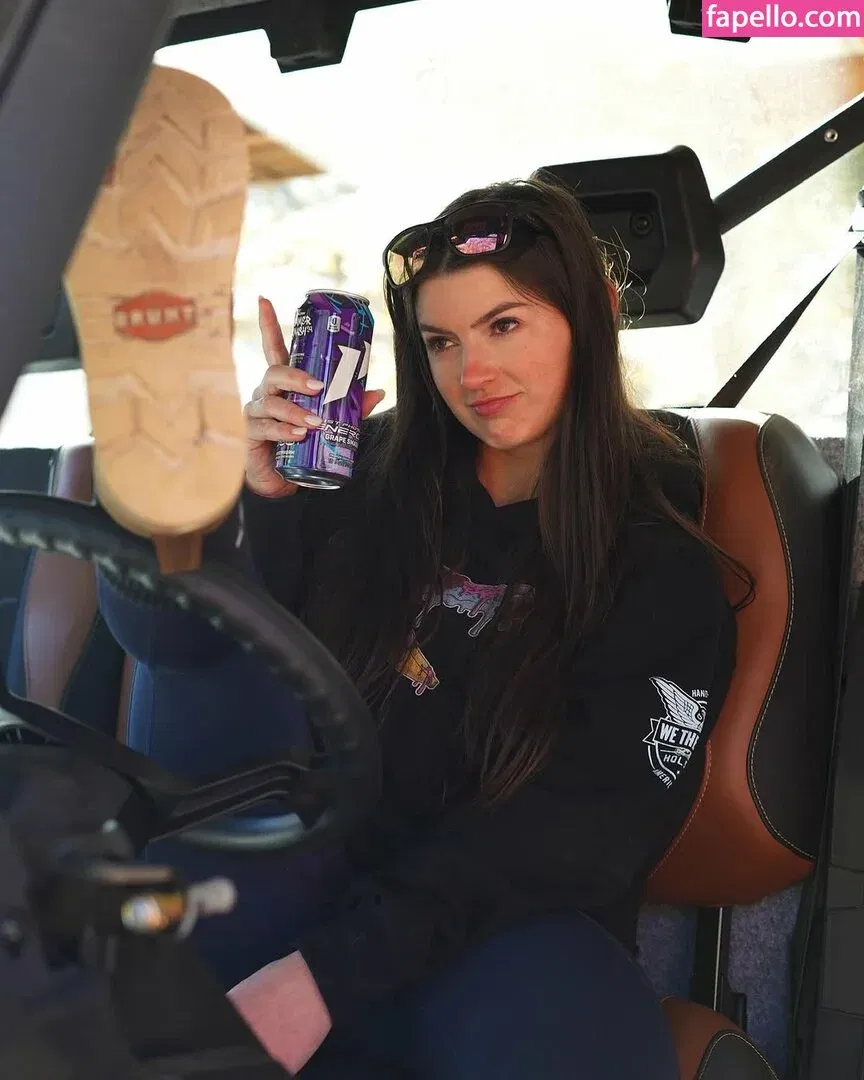 Hannah Barron Onlyfans Photo Gallery 