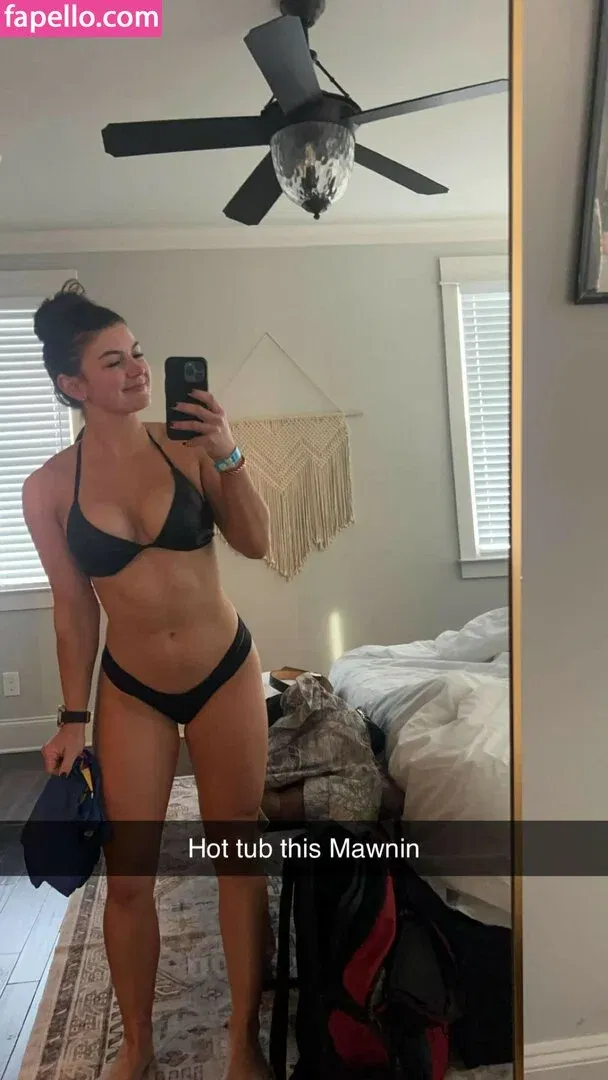 Hannah Barron Onlyfans Photo Gallery 