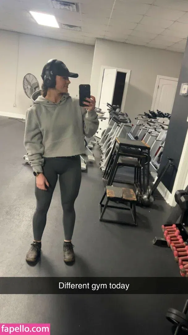 Hannah Barron Onlyfans Photo Gallery 