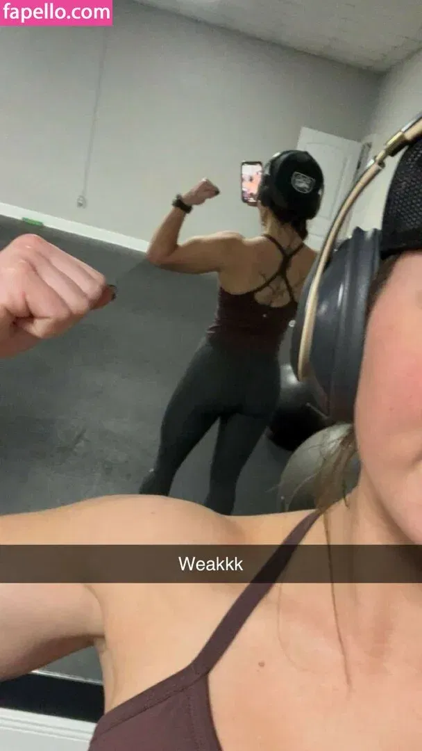 Hannah Barron Onlyfans Photo Gallery 