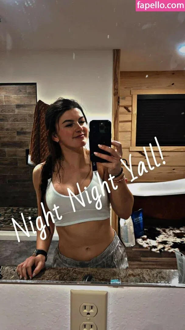 Hannah Barron Onlyfans Photo Gallery 