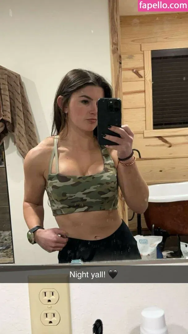 Hannah Barron Onlyfans Photo Gallery 