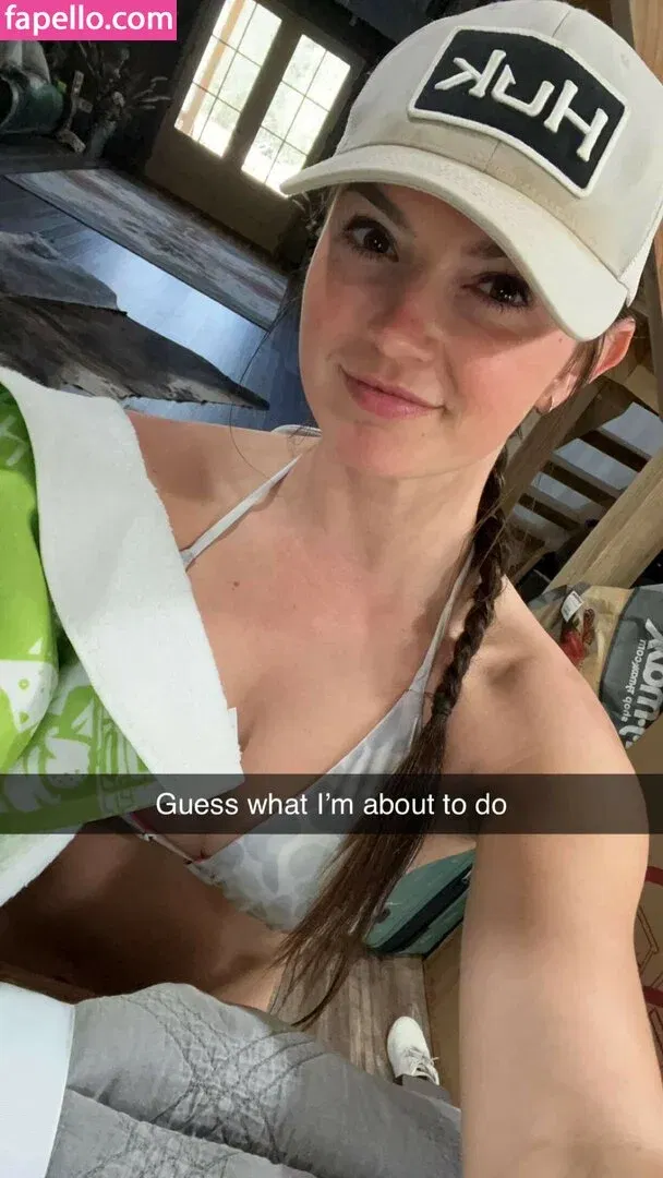 Hannah Barron Onlyfans Photo Gallery 