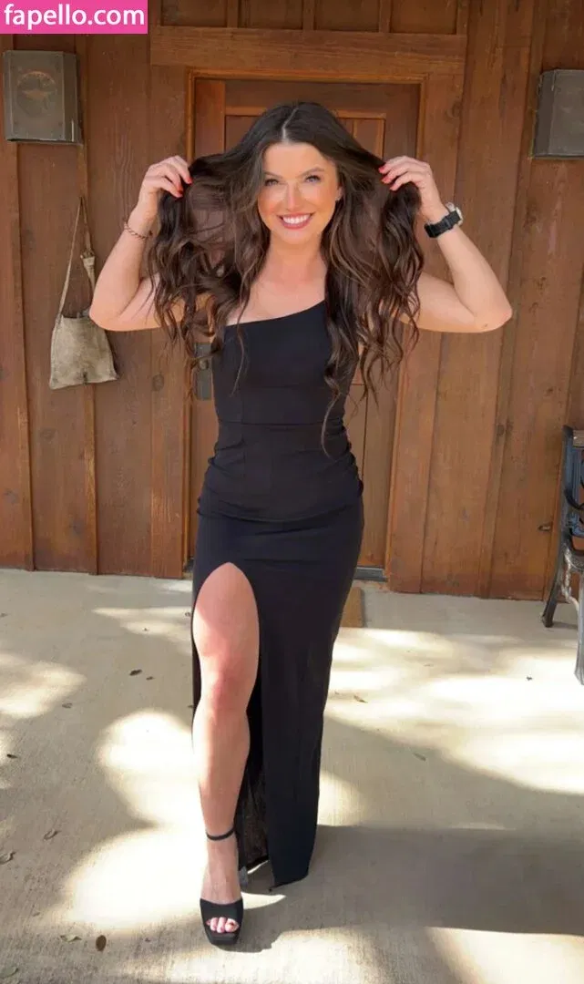 Hannah Barron Onlyfans Photo Gallery 