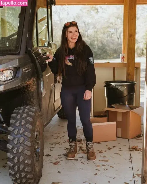 Hannah Barron Onlyfans Photo Gallery 