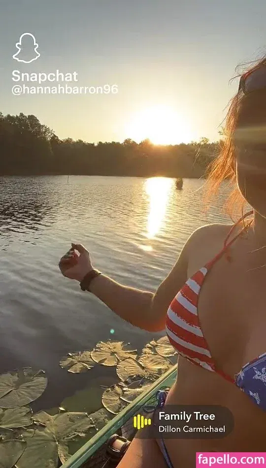 Hannah Barron Onlyfans Photo Gallery 