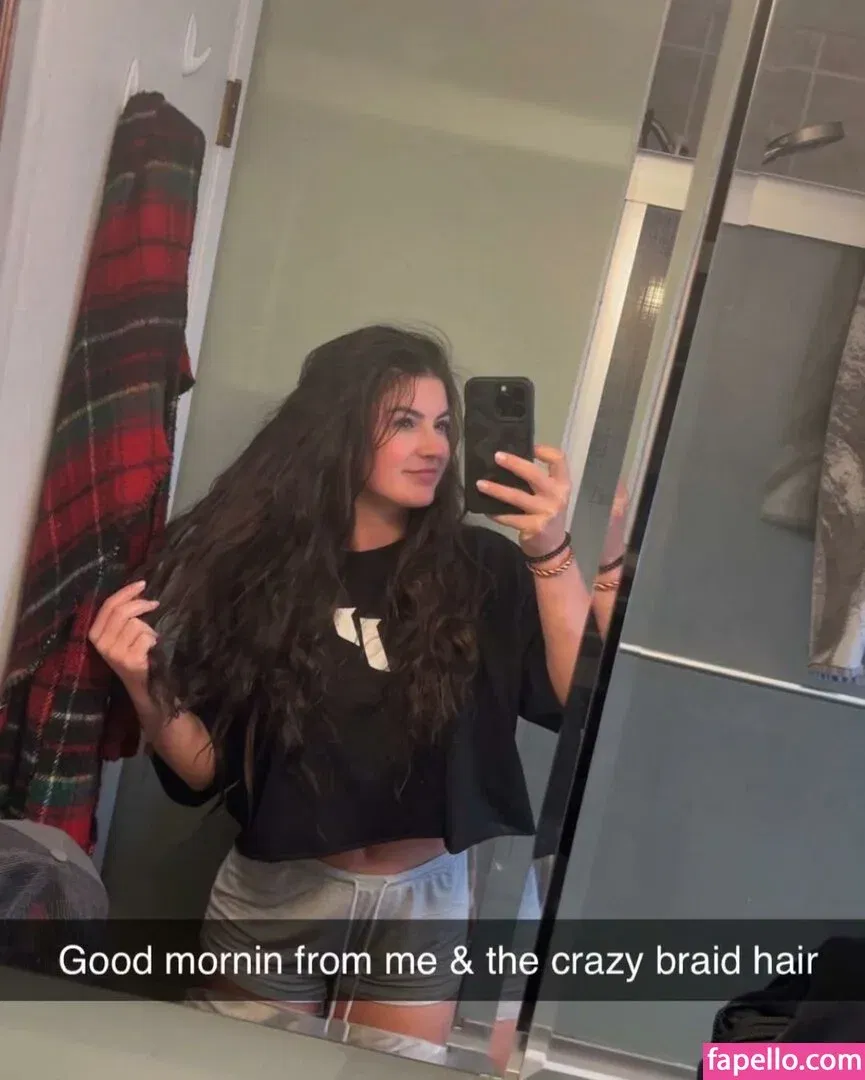 Hannah Barron Onlyfans Photo Gallery 