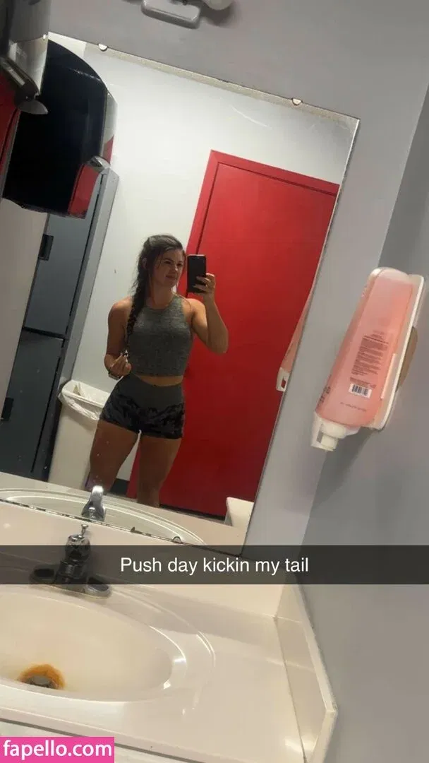 Hannah Barron Onlyfans Photo Gallery 