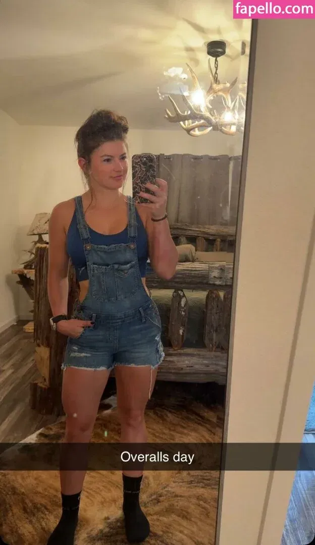 Hannah Barron Onlyfans Photo Gallery 