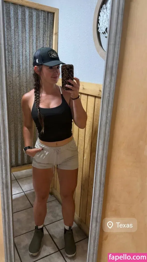 Hannah Barron Onlyfans Photo Gallery 