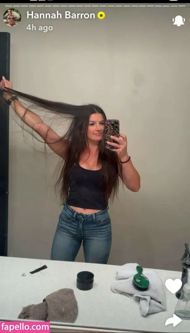 Hannah Barron Onlyfans Photo Gallery 