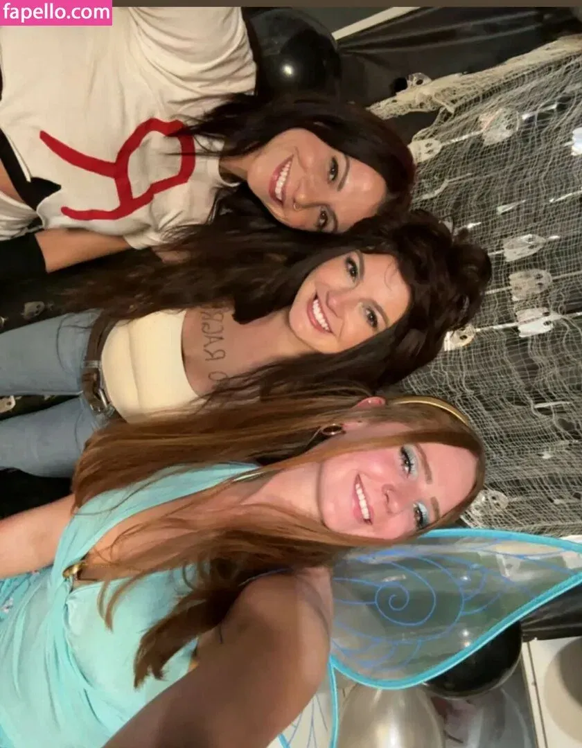 Hannah Barron Onlyfans Photo Gallery 