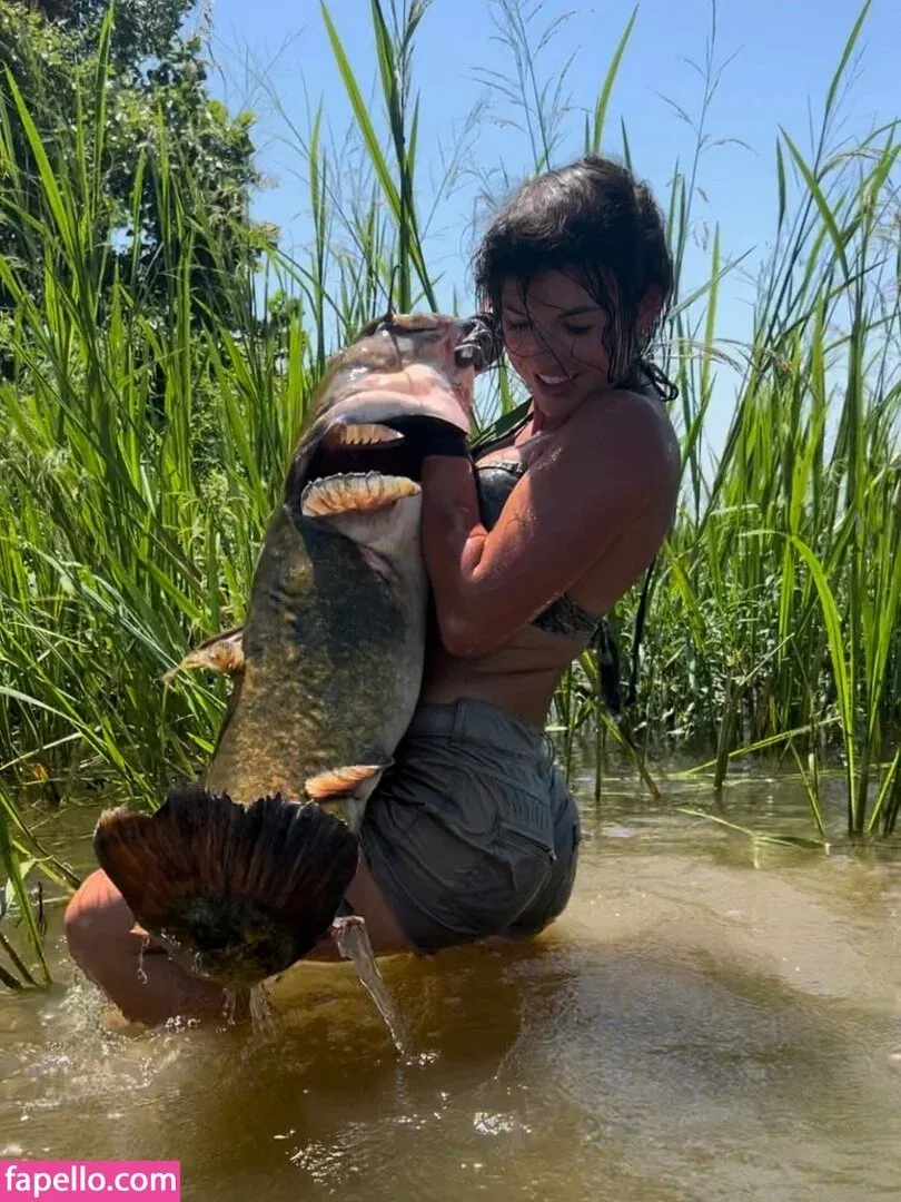 Hannah Barron Onlyfans Photo Gallery 