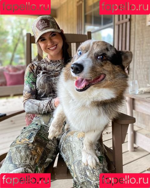 Hannah Barron Onlyfans Photo Gallery 