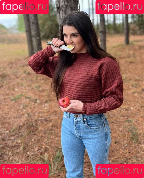 Hannah Barron Onlyfans Photo Gallery 