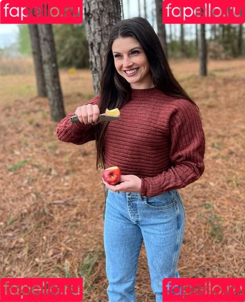 Hannah Barron Onlyfans Photo Gallery 