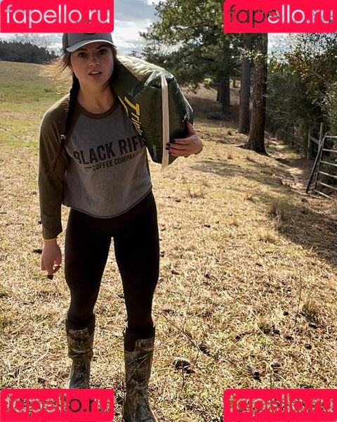 Hannah Barron Onlyfans Photo Gallery 