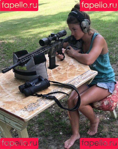 Hannah Barron Onlyfans Photo Gallery 