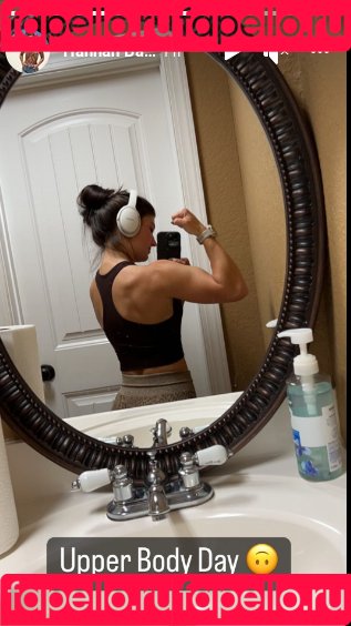 Hannah Barron Onlyfans Photo Gallery 