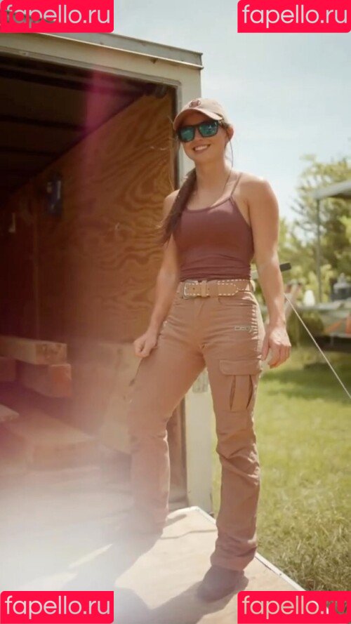 Hannah Barron Onlyfans Photo Gallery 