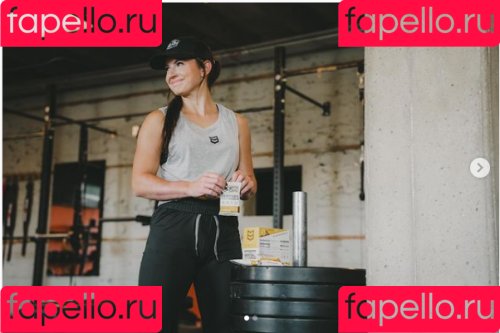 Hannah Barron Onlyfans Photo Gallery 