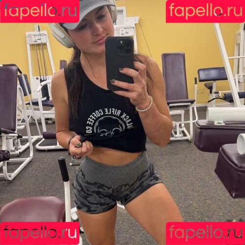 Hannah Barron Onlyfans Photo Gallery 