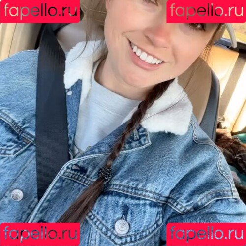 Hannah Barron Onlyfans Photo Gallery 