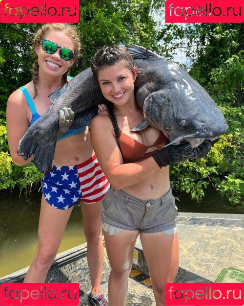 Hannah Barron Onlyfans Photo Gallery 