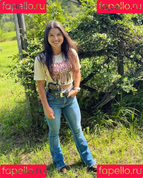 Hannah Barron Onlyfans Photo Gallery 