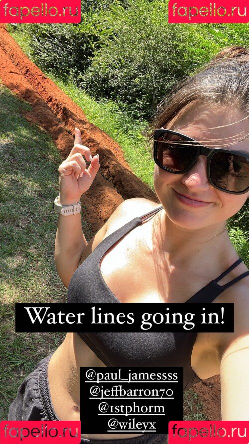 Hannah Barron Onlyfans Photo Gallery 