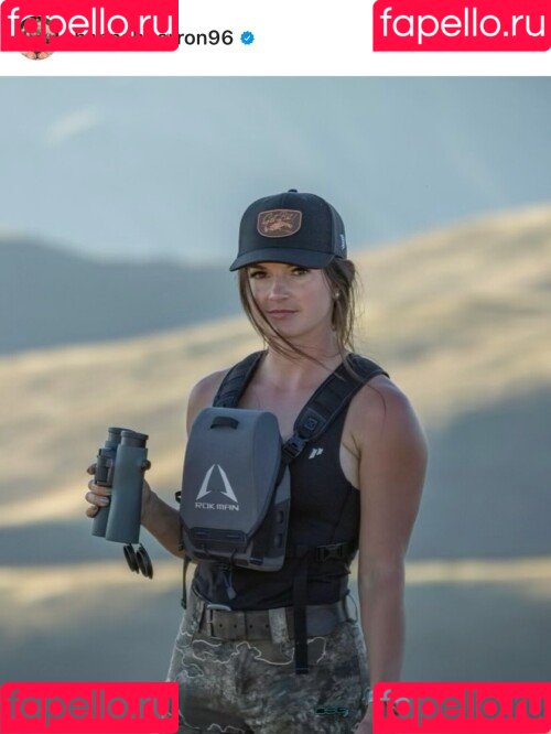 Hannah Barron Onlyfans Photo Gallery 