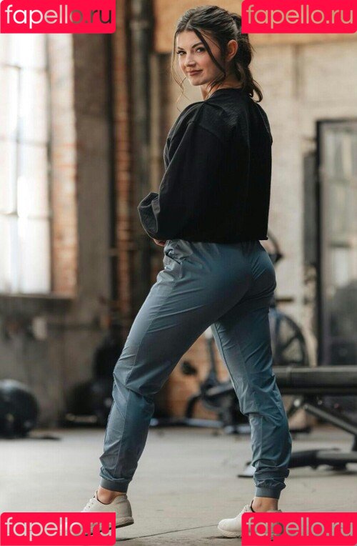 Hannah Barron Onlyfans Photo Gallery 