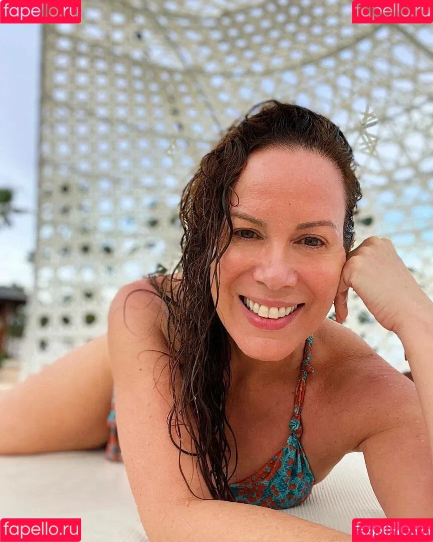 Regina Volpato Onlyfans Photo Gallery 