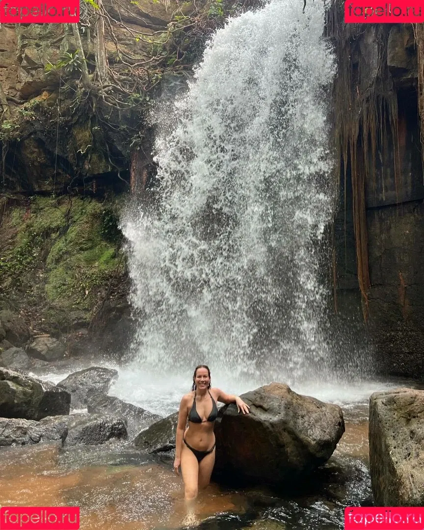 Regina Volpato Onlyfans Photo Gallery 