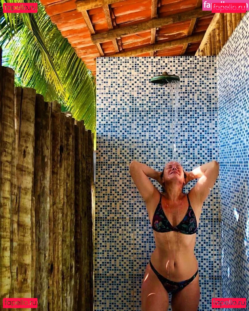 Regina Volpato Onlyfans Photo Gallery 